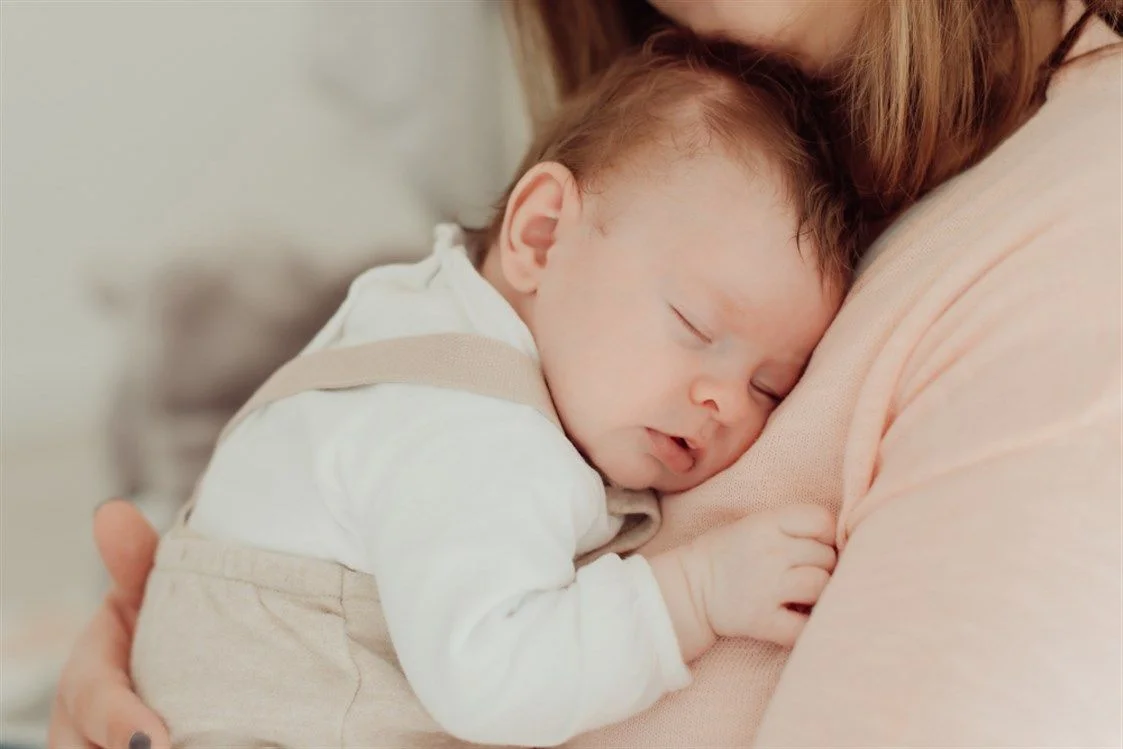تفسير حلم رؤية الطفلة الرضيعة في المنام - موسوعة الشامل